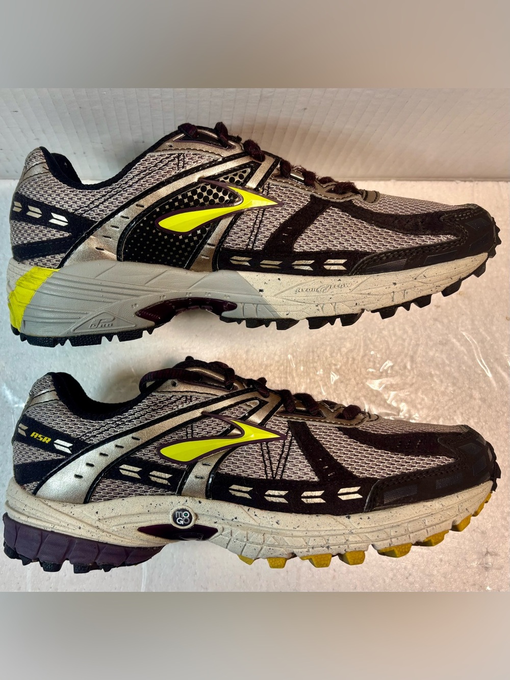 Brooks Men's Trail Running Shoes - Gray, Black, Yellow